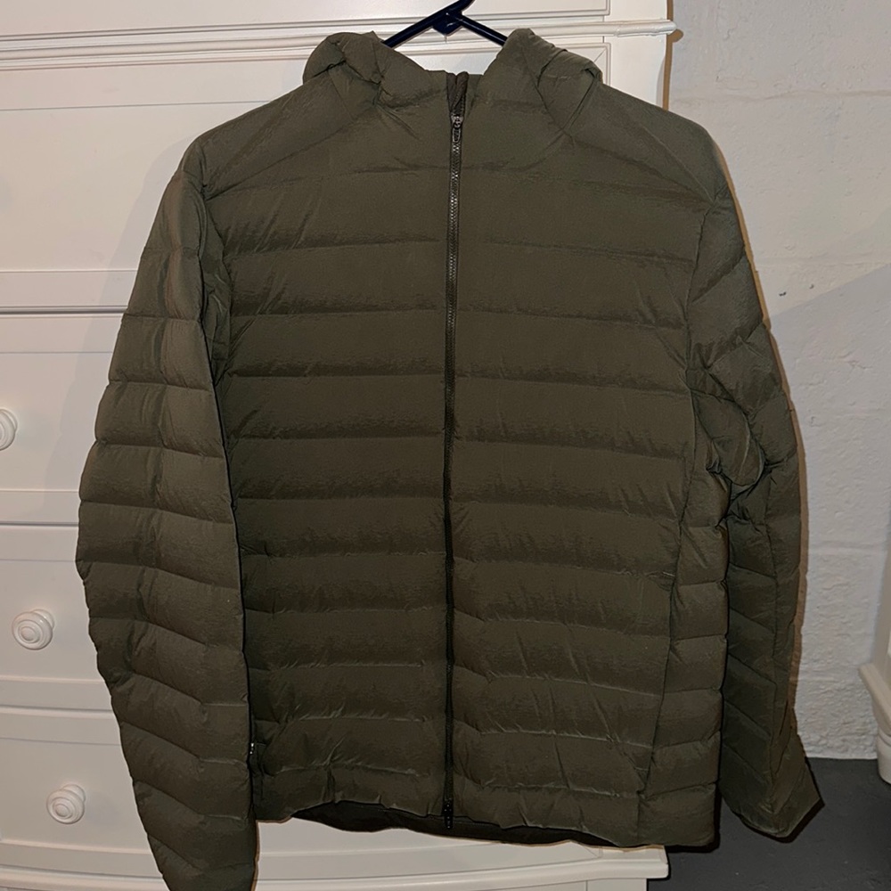 Lululemon puffer jacket